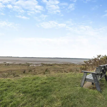 Escape * Bowness-on-Solway